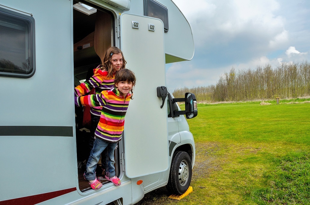 You are currently viewing Handy Tips For Traveling In An Rv With Children