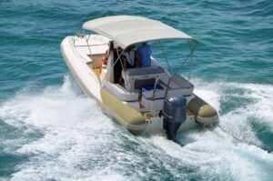Read more about the article Mastering Safe Boating Strategies To Avoid Spin Outs
